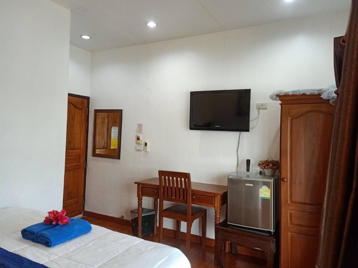 Tara Raft Hotel Kanchanaburi Ngoại thất bức ảnh