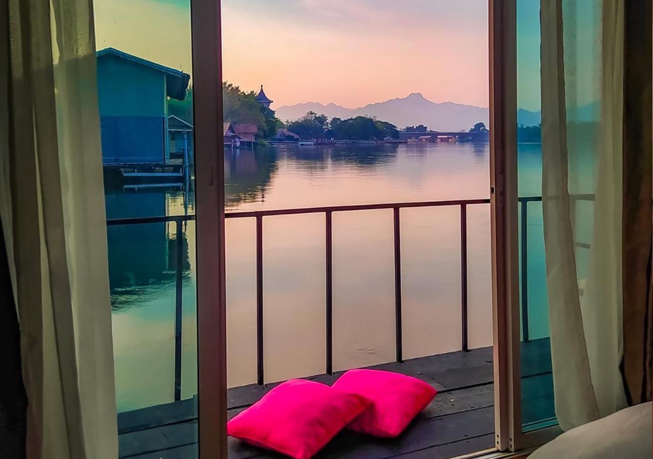 Tara Raft Hotel Kanchanaburi Ngoại thất bức ảnh