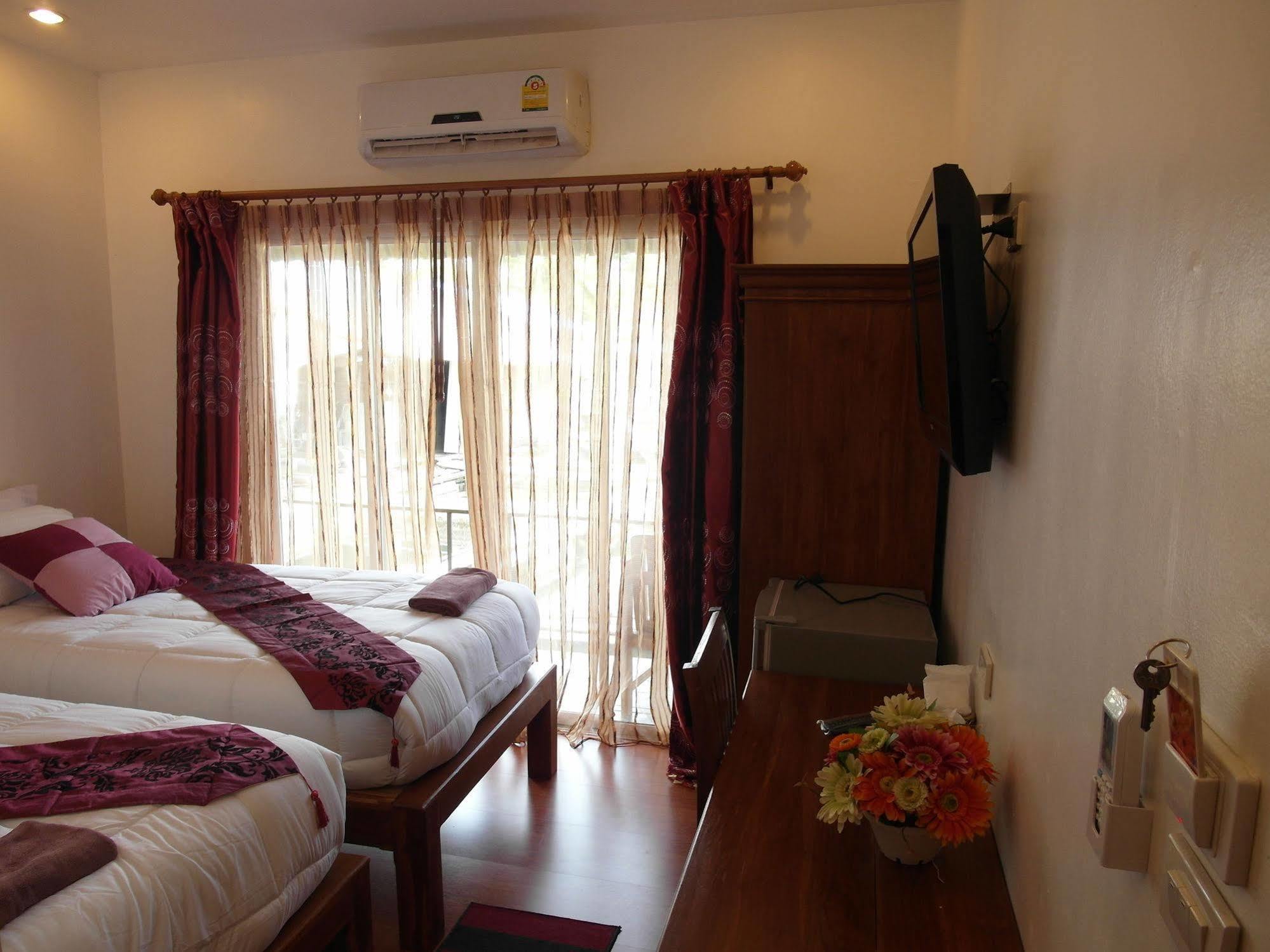 Tara Raft Hotel Kanchanaburi Ngoại thất bức ảnh