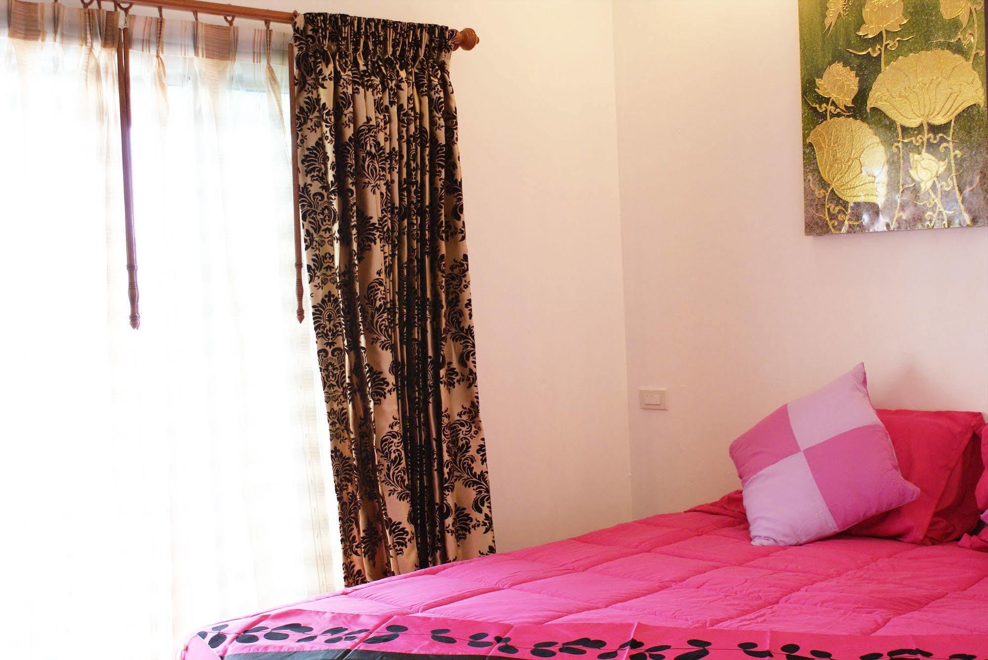 Tara Raft Hotel Kanchanaburi Ngoại thất bức ảnh