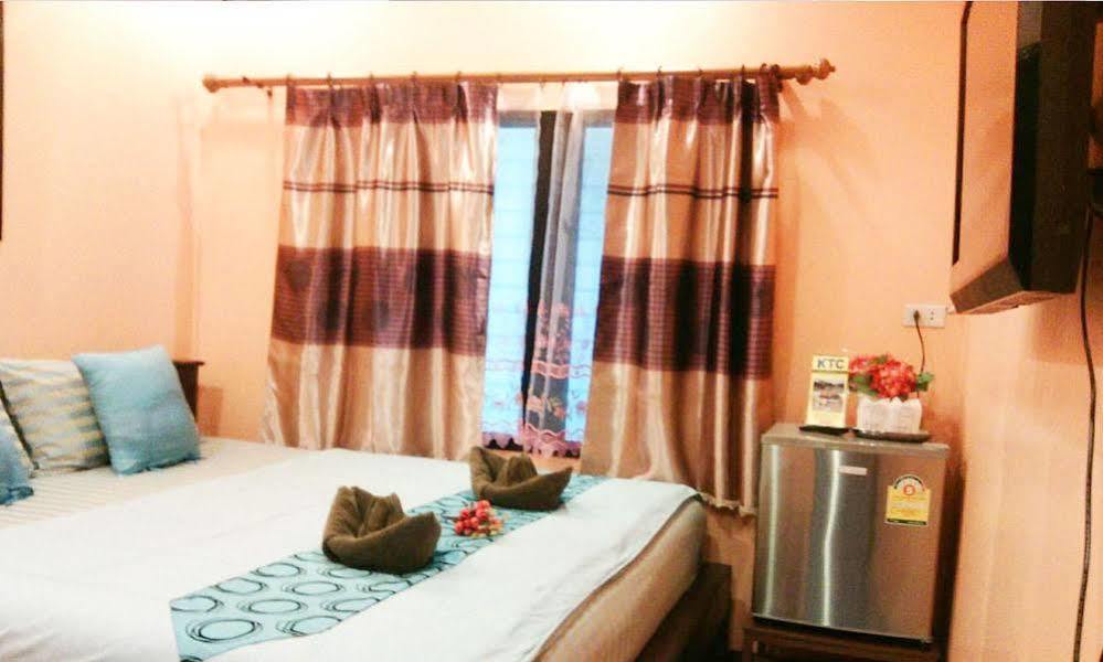 Tara Raft Hotel Kanchanaburi Ngoại thất bức ảnh